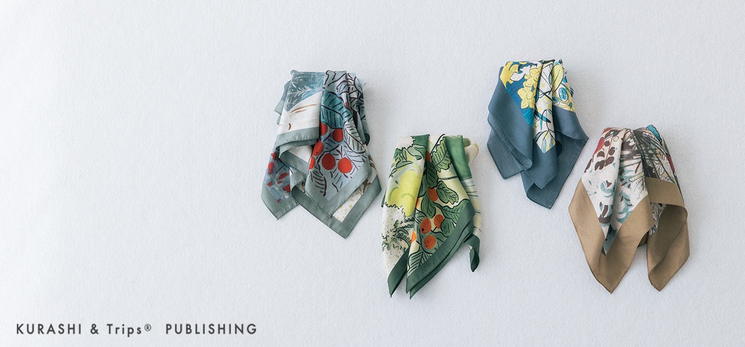 オリジナルのシルクスカーフが再入荷