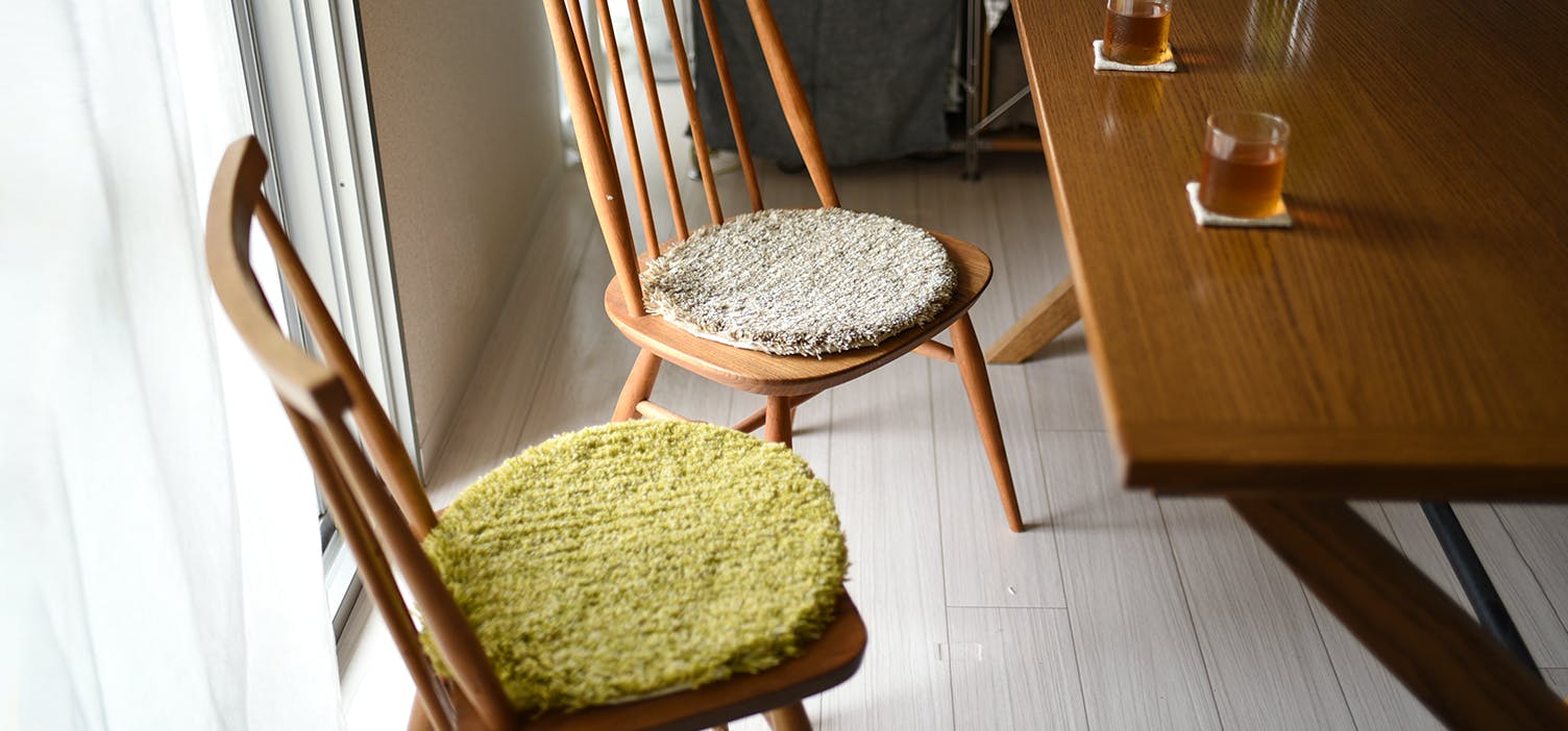 夏はさらりと心地よい、北欧テイストのチェアパッド