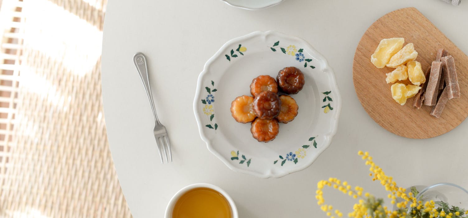 レトロな小花柄にときめく。テーブルを彩る「ラヴィゴット」シリーズ