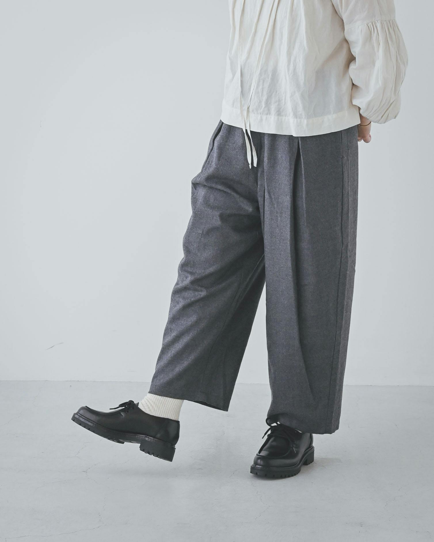 着用レビュー】ENESSのチロリアンシューズをスタッフ4名が履いて