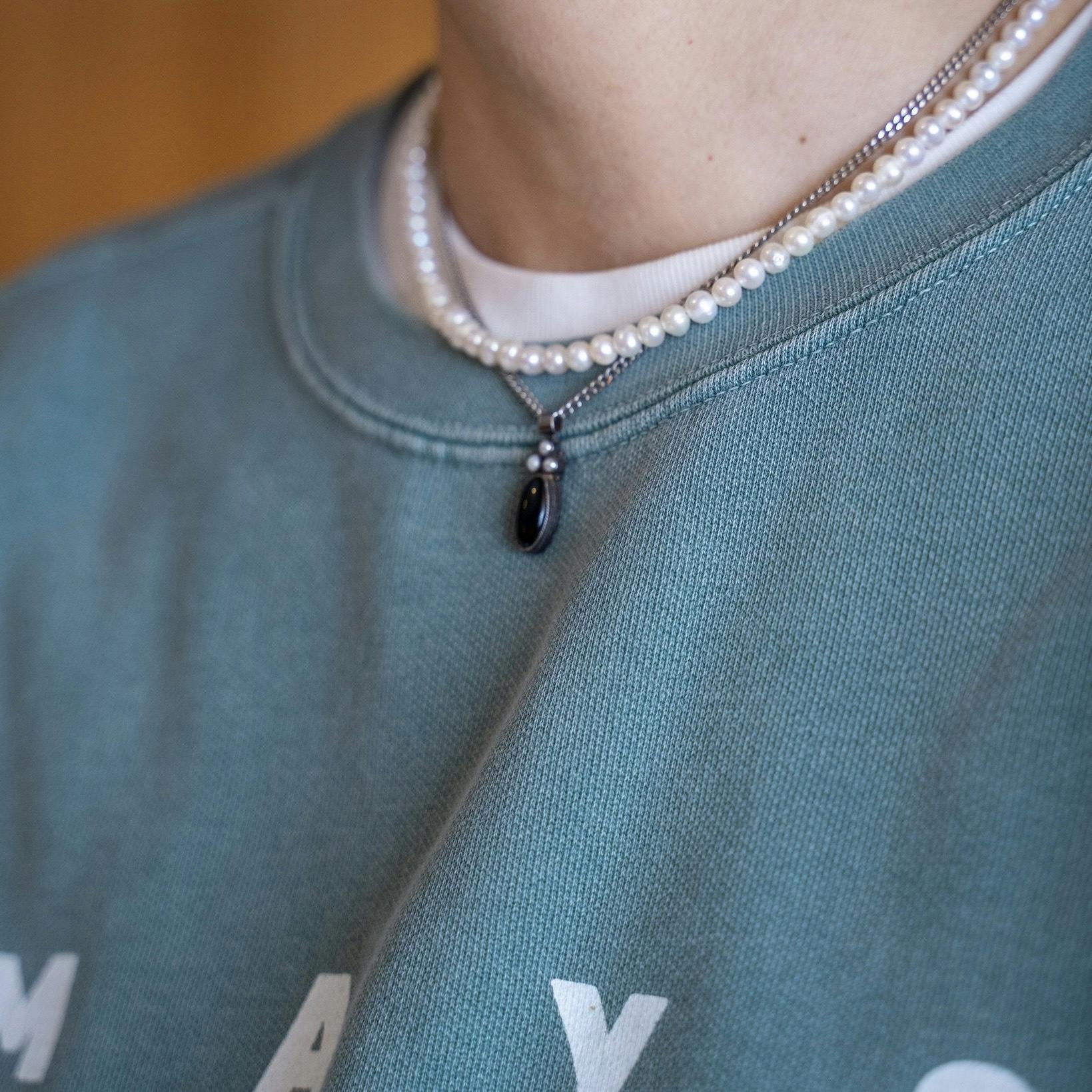 【スタッフの愛用品】カジュアル迷子を救ったのは、淡水パールのネックレスでした