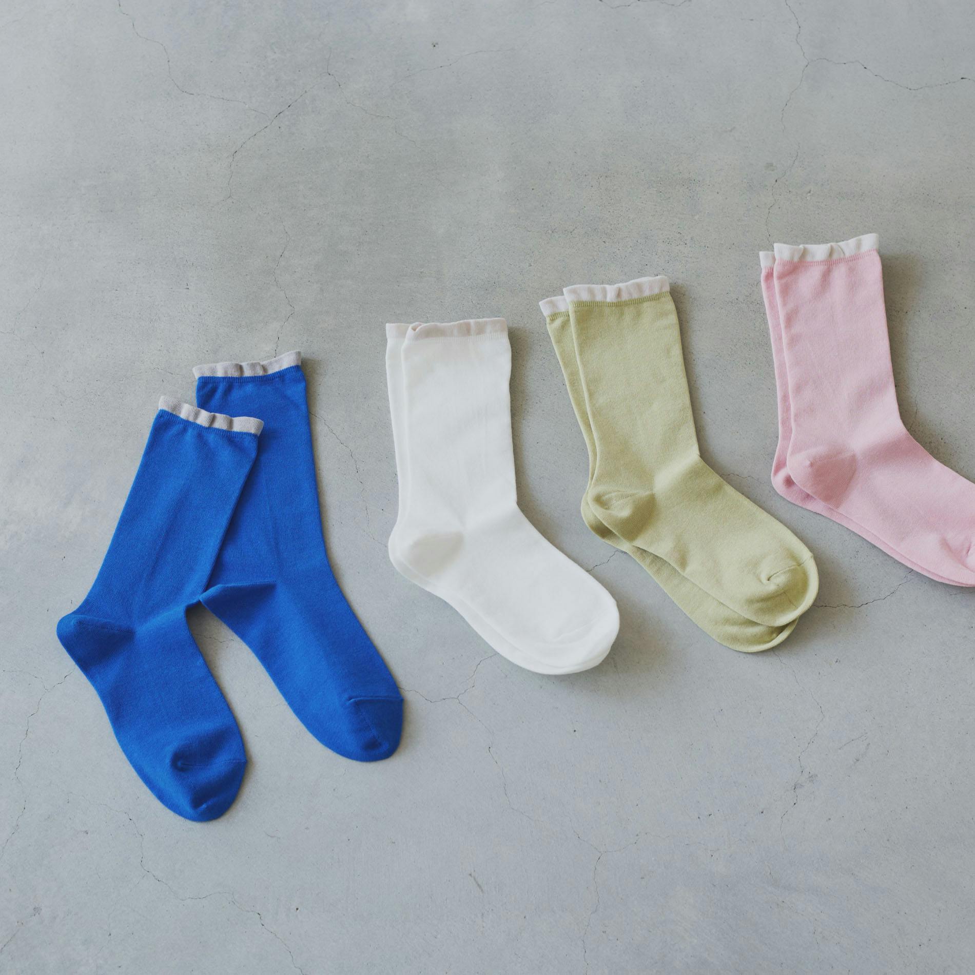 今日は何色をはこう？