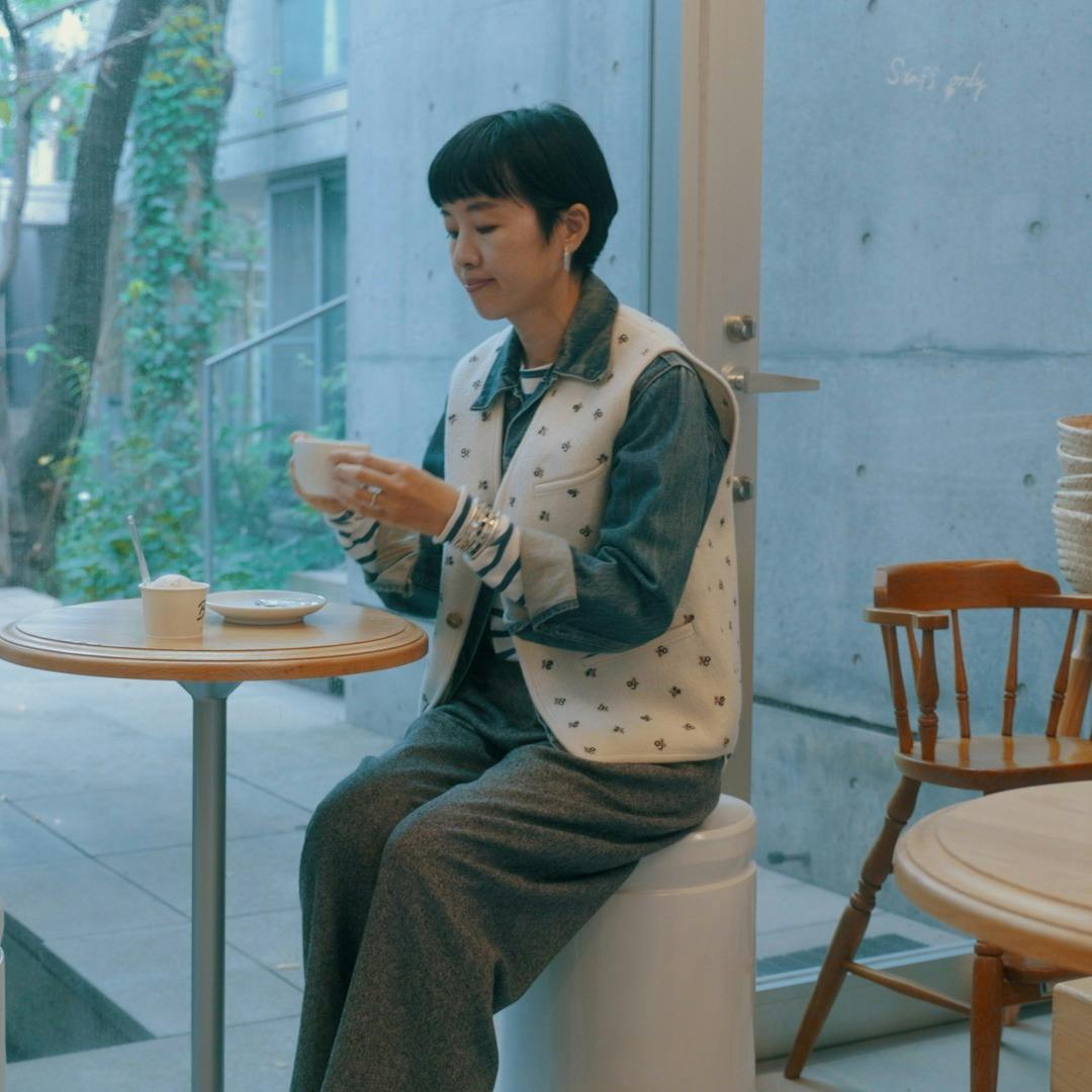 待ち遠しかった秋冬の装いを。クラシカルでやわらかなツイードパンツを