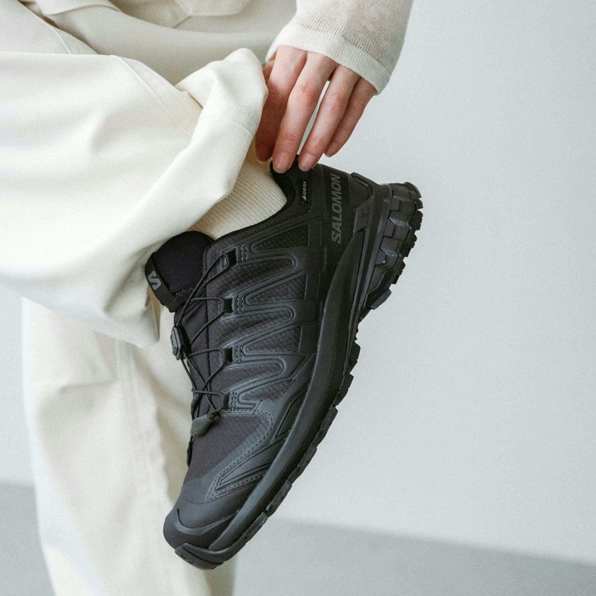 【バイヤー裏話】歩きやすさに感動！  雨の日もガシガシ履ける「Salomon」のスニーカーが新登場です◎
