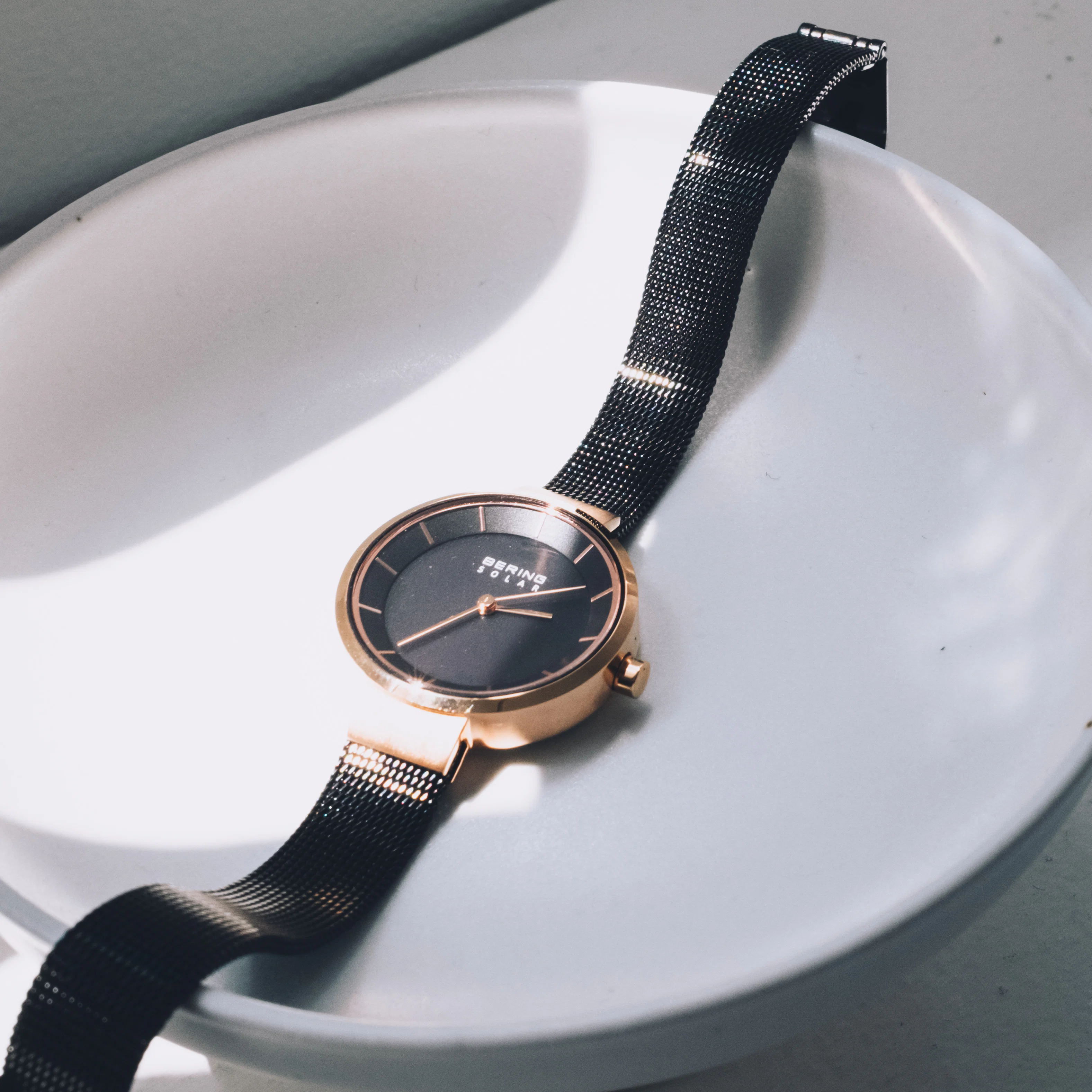 【スタッフの愛用品】 流れていく時間に、もう少し目を向けたくて。15年ぶりに腕時計を迎えました