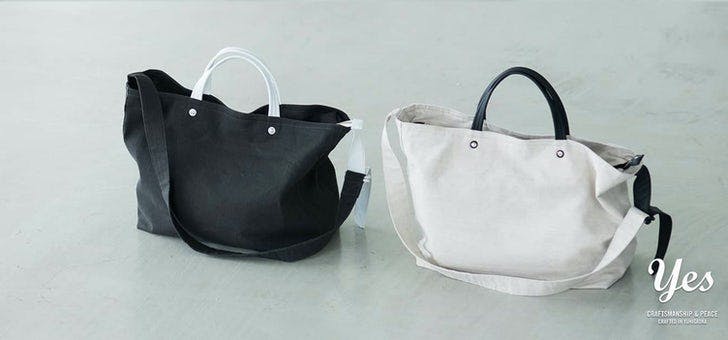 A4が収まるたっぷり容量。上品な見た目が嬉しいリネンショルダーバッグ