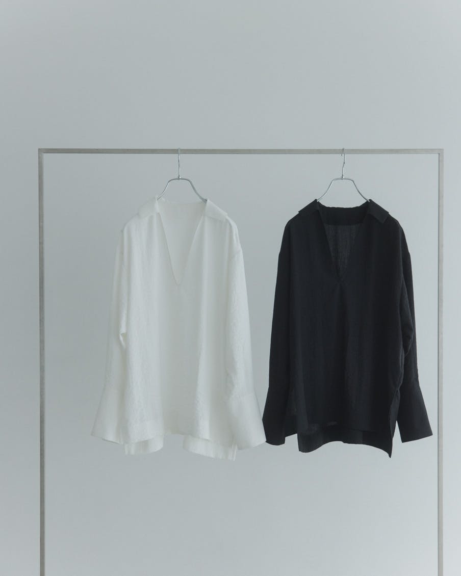 新商品】さらっと着るだけで、自然と整う。 とろみ素材のブラウスが