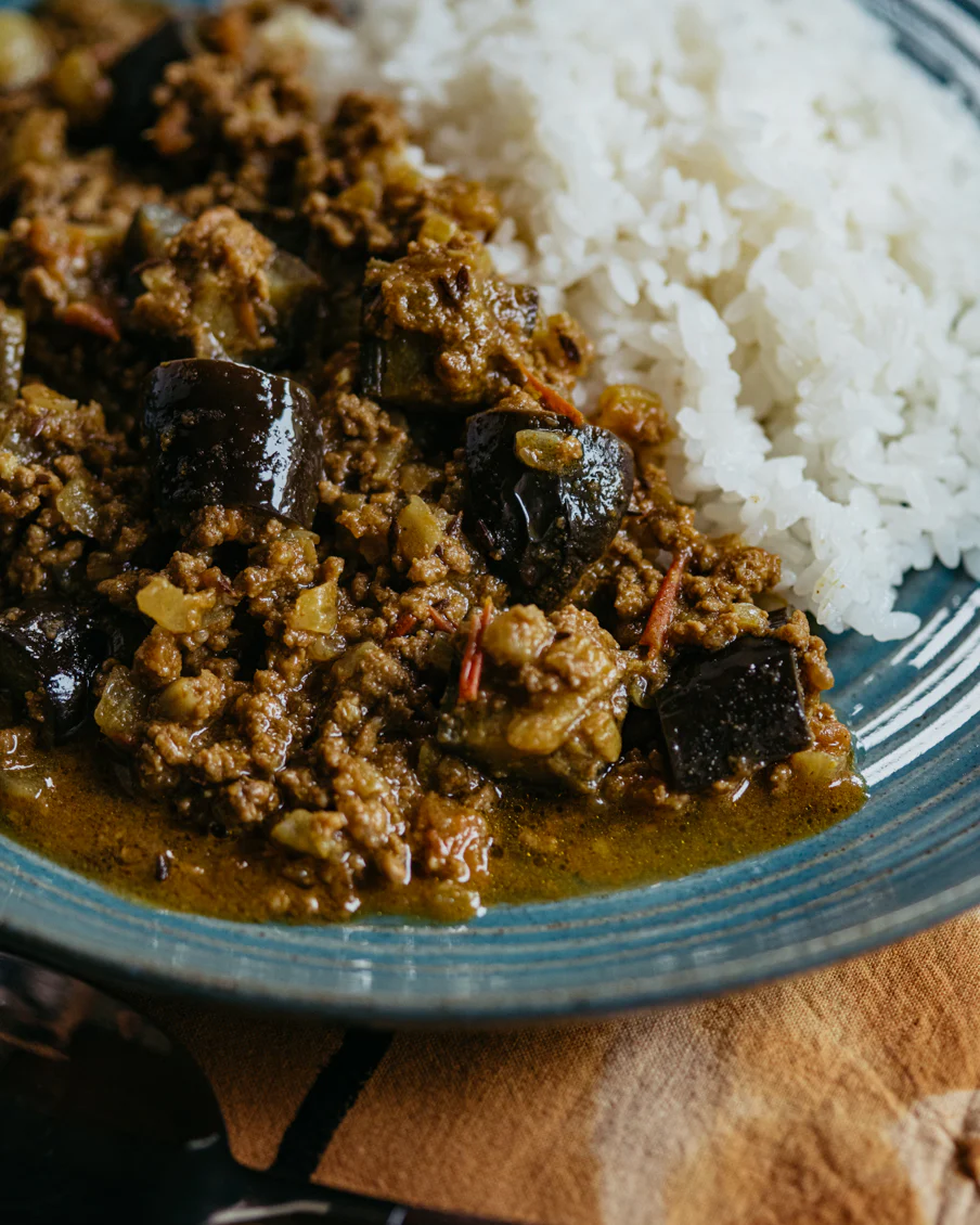 【夏野菜カレー】01：カレー粉で本格派。なすが主役のキーマカレー